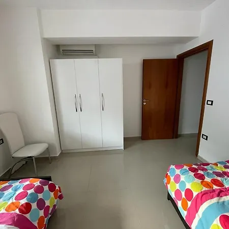 Apartman Opal *