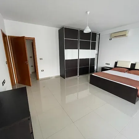 Apartman Opal *