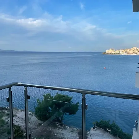 Opal Apartman *